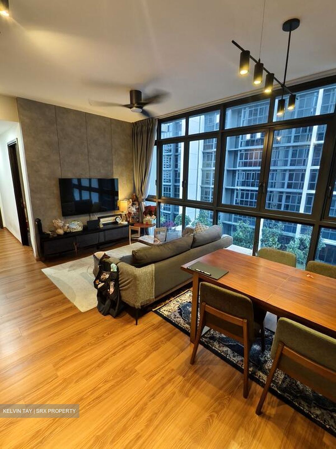 Symphony Suites (D27), Condominium #512566801